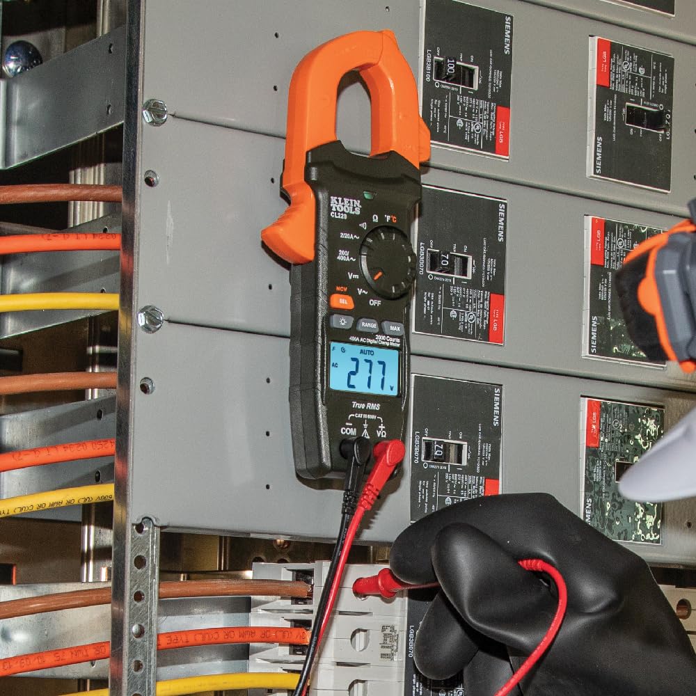 Digital Clamp Meter, Auto-Ranging 400 Amp AC K647714